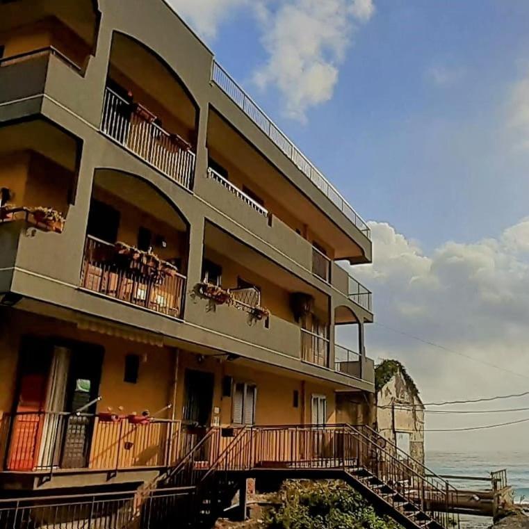 Pina'S Tao Sea Home Taormina Exterior photo